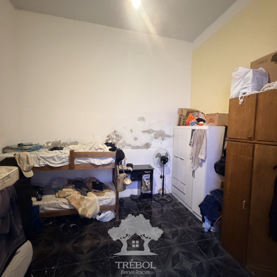 Casa ID.375 - Venta Casa Residencial estudiantil 5 Dormitorios Aguada Montevideo G