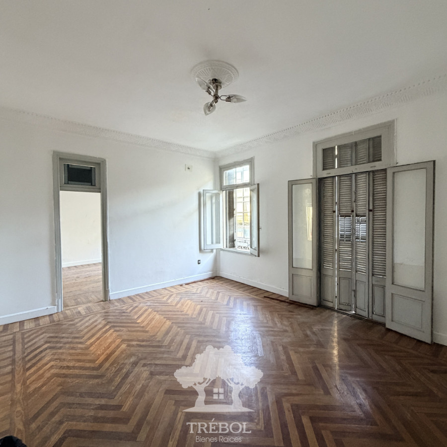 Casa ID.243 - Alquiler Casa 5 Dormitorios Ciudad Vieja  Montevideo G