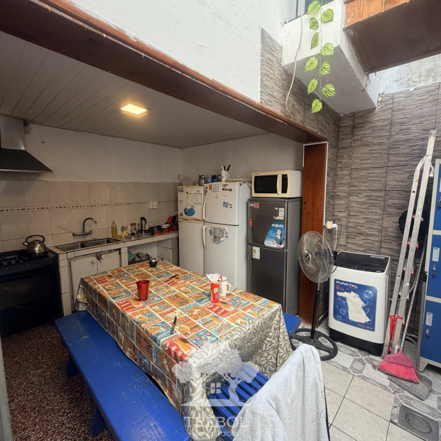 Casa ID.375 - Venta Casa Residencial estudiantil 5 Dormitorios Aguada Montevideo G