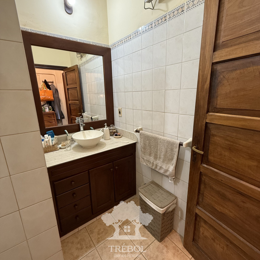 Casa ID.52 - Venta Casa 2 o 5 Dormitorios Buceo Montevideo B