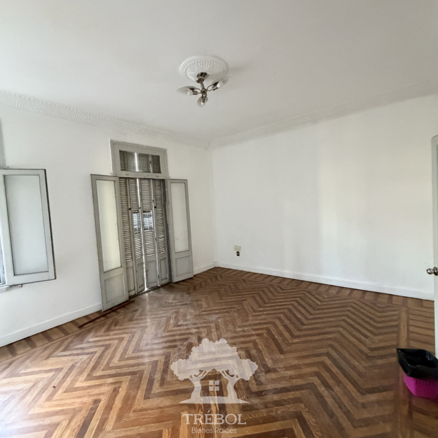 Casa ID.243 - Alquiler Casa 5 Dormitorios Ciudad Vieja  Montevideo G