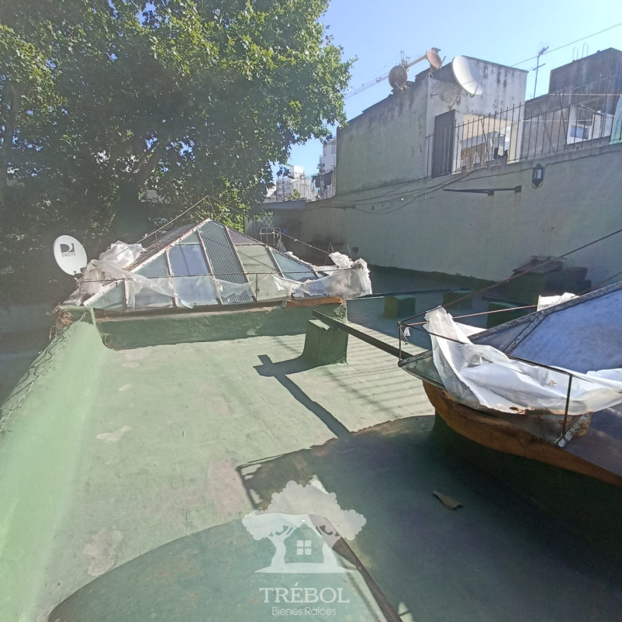 Casa ID.162 - Alquiler Casa 5 Dormitorios Tres Cruces Montevideo D