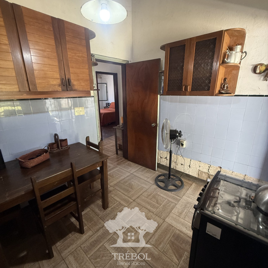 Casa ID.143 - Venta casa 2 dormitorios Villa Española Montevideo B