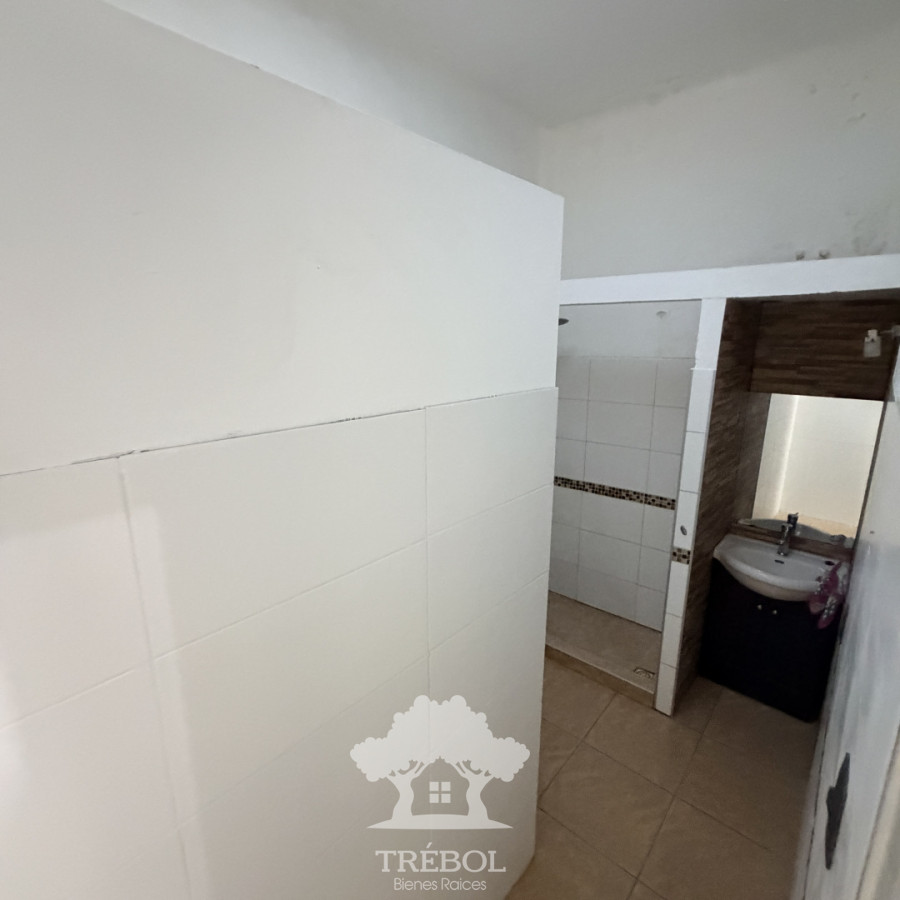 Casa ID.243 - Alquiler Casa 5 Dormitorios Ciudad Vieja  Montevideo G