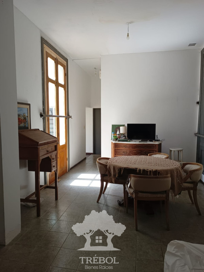 Casa ID.132 - Alquiler Casa 2 Dormitorios Ciudad Vieja Montevideo V 