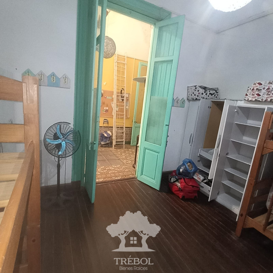 Casa ID.162 - Alquiler Casa 5 Dormitorios Tres Cruces Montevideo D