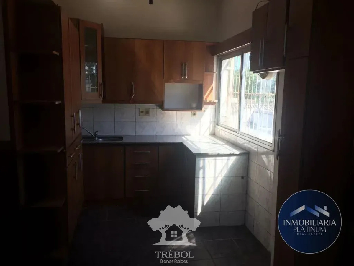 Casa ID.229 - Alquiler Casa 4 Dormitorios Dormitorios La Blanqueada Montevideo D