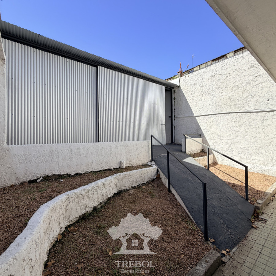Casa ID.231 - Venta Casa 3 Dormitorios Goes Montevideo C