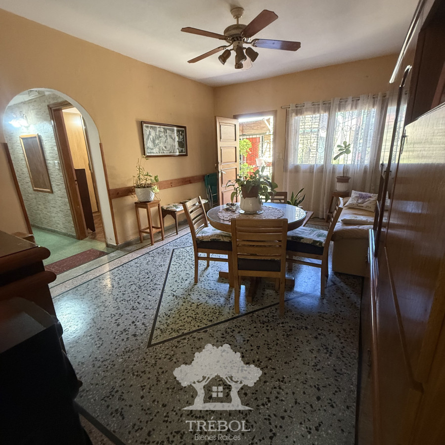 Casa ID.116 - Venta 2 Casas Villa Española Montevideo B