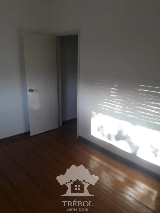 Casa ID.413 - Alquiler Casa 1 Dormitorios Brazo Horiental Montevideo D
