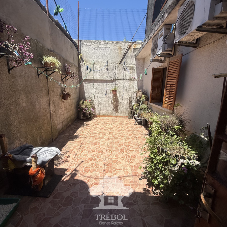 Casa ID.116 - Venta 2 Casas Villa Española Montevideo B