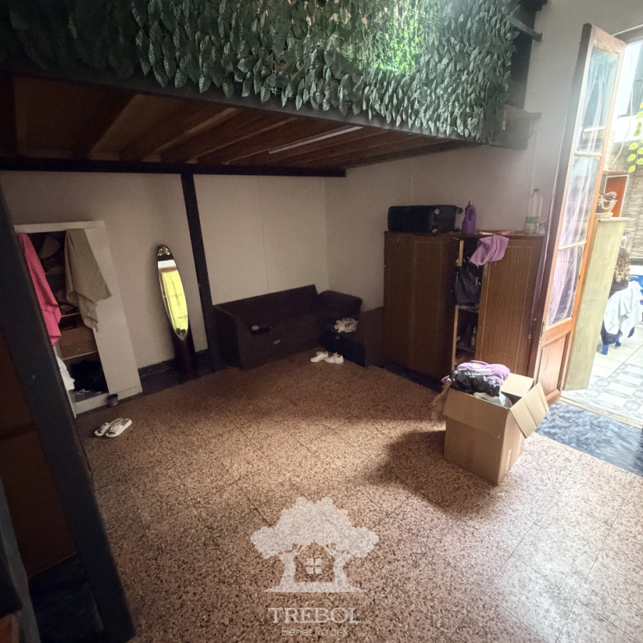Casa ID.375 - Venta Casa Residencial estudiantil 5 Dormitorios Aguada Montevideo G
