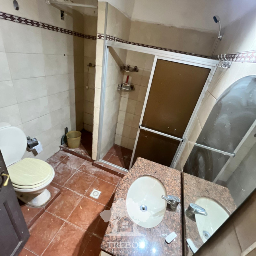 Casa ID.100 - Alquiler Casa 6 Dormitorios Aguada Montevideo V 