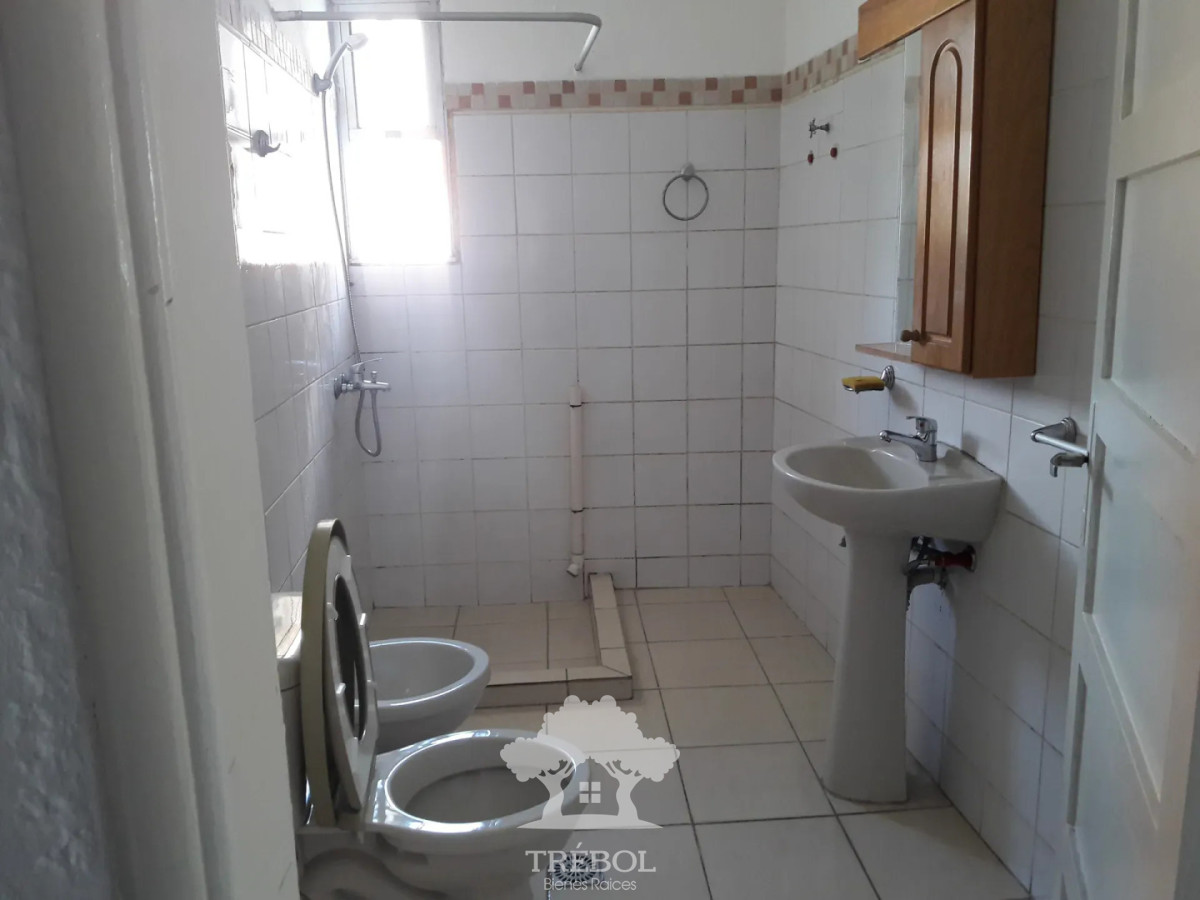 Casa ID.413 - Alquiler Casa 1 Dormitorios Brazo Horiental Montevideo D