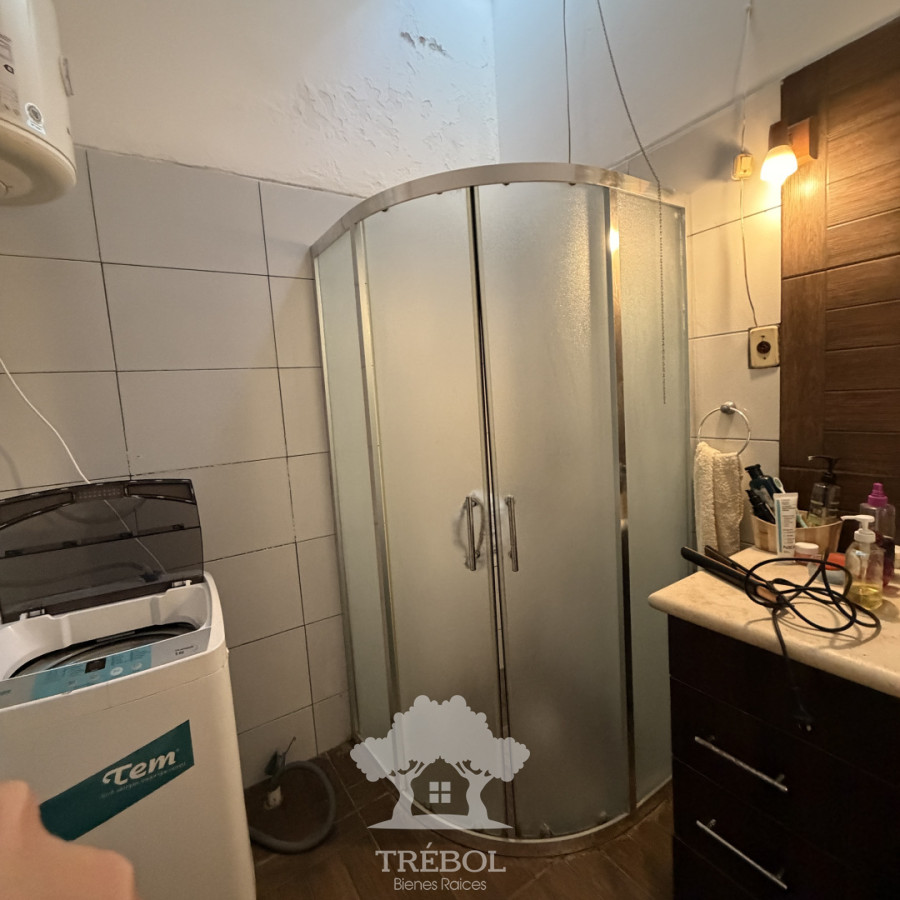 Casa ID.26 - Venta  Casa con Garaje y dos Apartamentos al fondo rentados Carrasco Norte Montevideo V