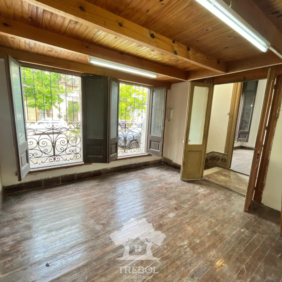 Casa ID.100 - Alquiler Casa 6 Dormitorios Aguada Montevideo V 