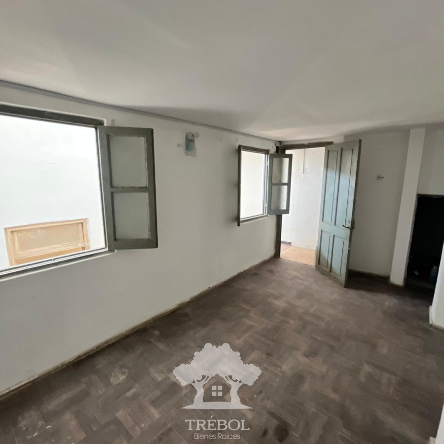 Casa ID.100 - Alquiler Casa 6 Dormitorios Aguada Montevideo V 