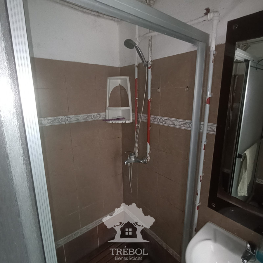 Casa ID.162 - Alquiler Casa 5 Dormitorios Tres Cruces Montevideo D