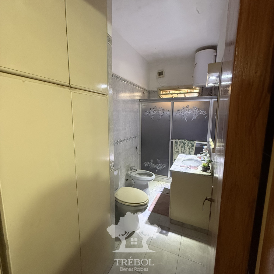 Casa ID.116 - Venta 2 Casas Villa Española Montevideo B