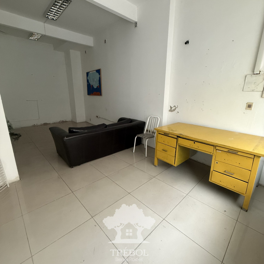 Local Comercial ID.370 - Alquiler local comercial Ciudad vieja Montevideo G