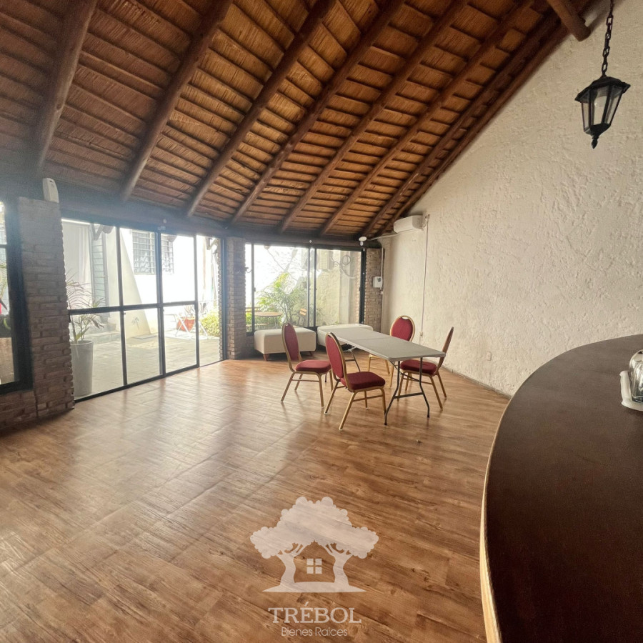 Local Comercial ID.136 - Venta Local Comercial 12 Consultorios Rentado Cordón Montevideo V  