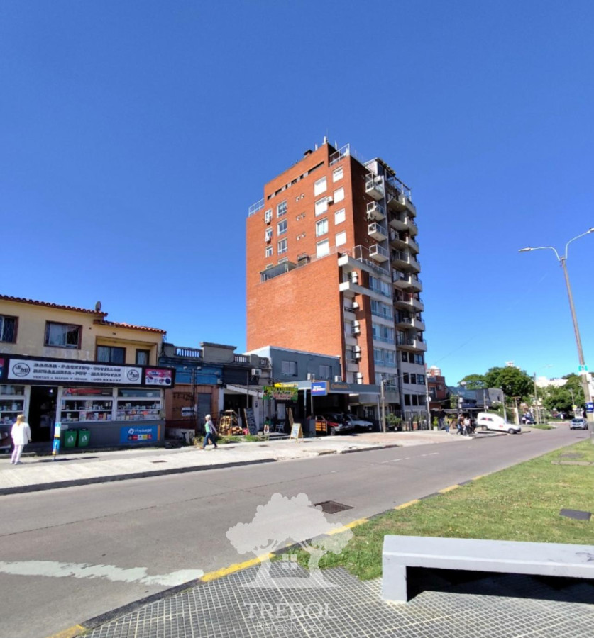 Terreno ID.7 - Venta Terreno con edificación para construir Parque Batlle Montevideo D 