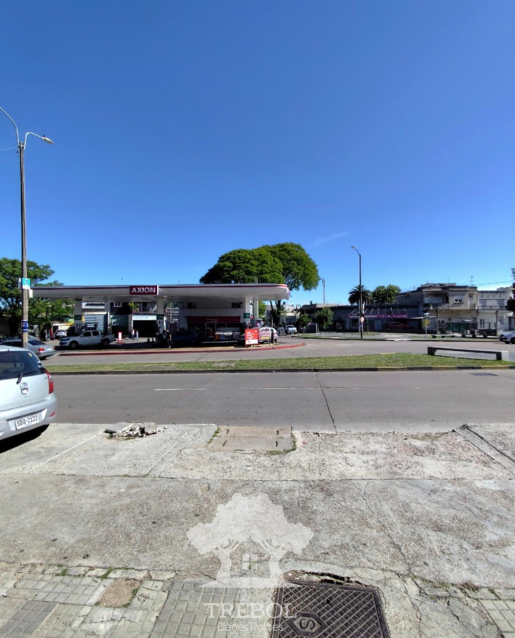 Terreno ID.7 - Venta Terreno con edificación para construir Parque Batlle Montevideo D 