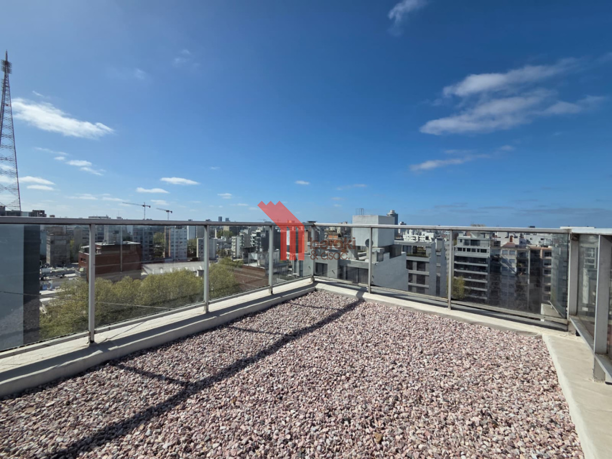 Apartamento ID.2 - Alquiler Monoambiente Con Gran Balcón Piso Alto Cordón 