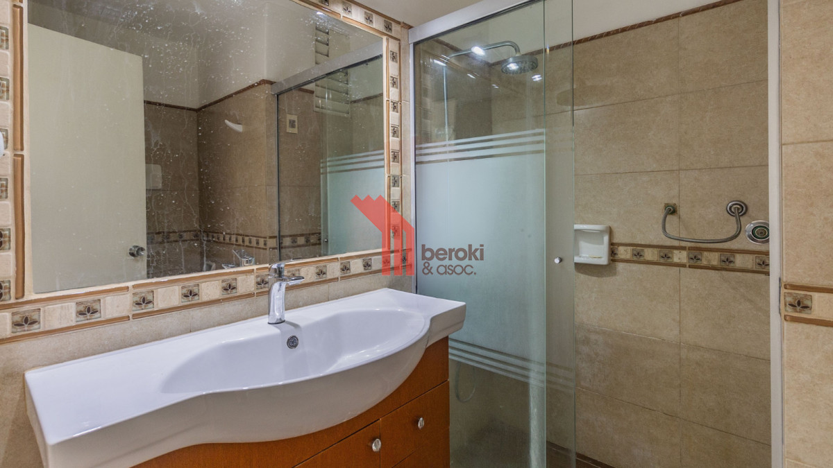 Apartamento ID.84 - ALQUILER APARTAMENTO MALVÍN 3 DORMITORIOS Y GARAJE