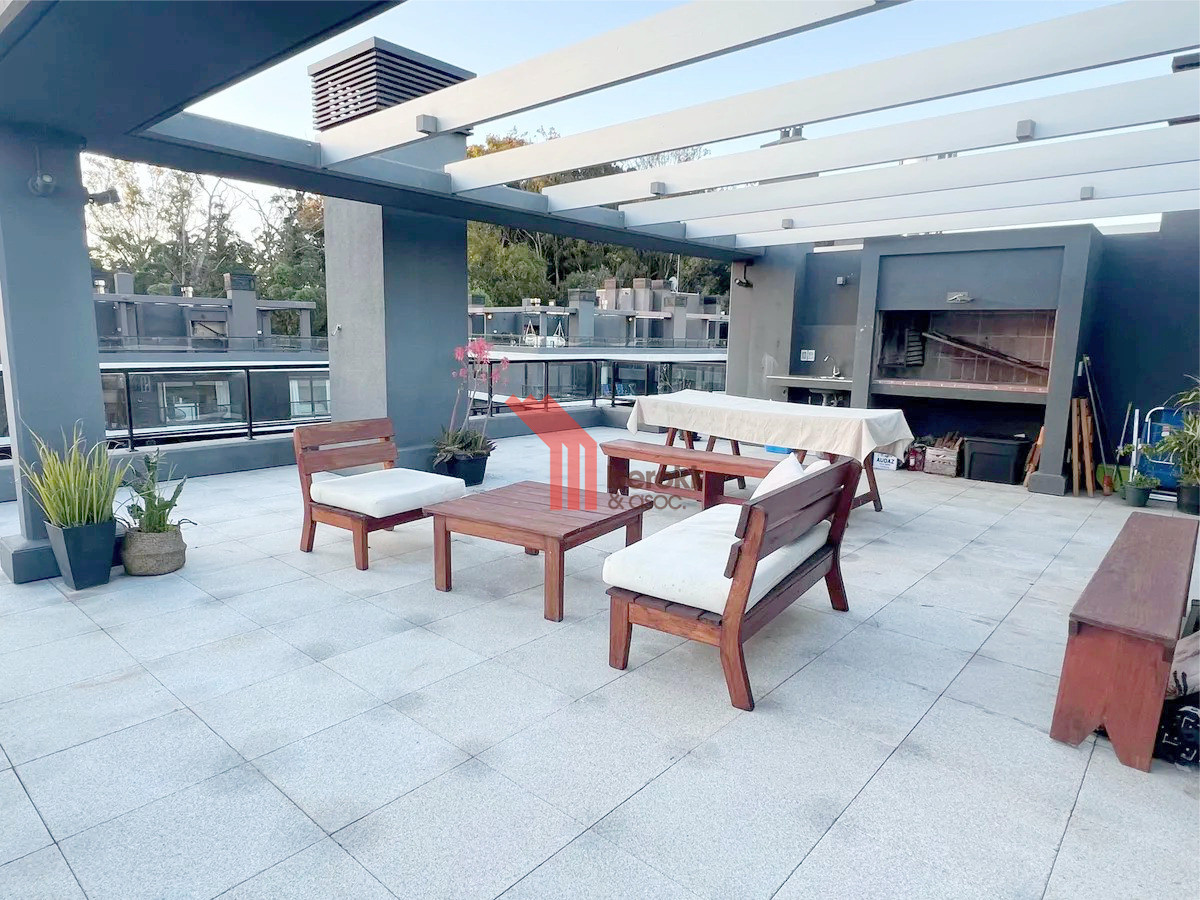 Apartamento ID.120 - Venta Apartamento 2 Dormitorios Punta Gorda Garage