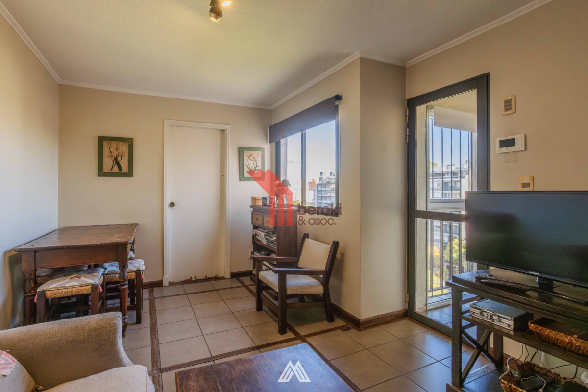 Apartamento ID.224 - Venta apartamento 4 dormitorios en Pocitos balcón, estar, terraza lavadero serv completo