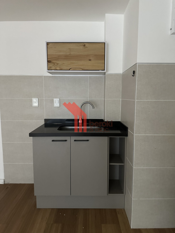 Apartamento ID.181 - Alquiler apartamento 2 dormitorios, Balcón, Garaje.