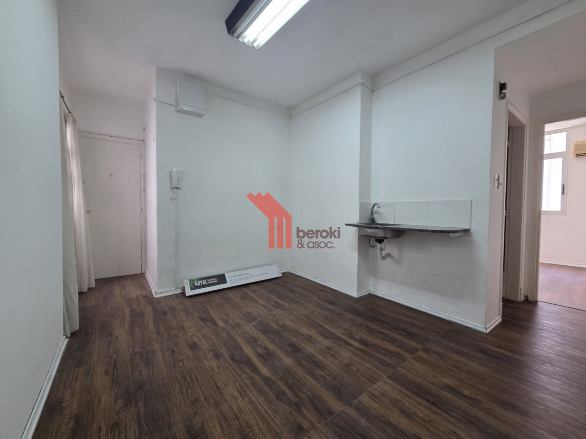 Apartamento ID.137 - Alquiler Apto 1 Dormitorio Peatonal Sarandí Ciudad Vieja Recién Reciclado