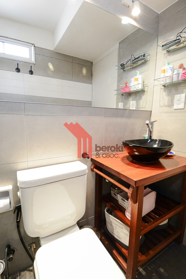 Apartamento ID.95 - Venta apto 2 dormitorios 2 baños y cochera en Pocitos