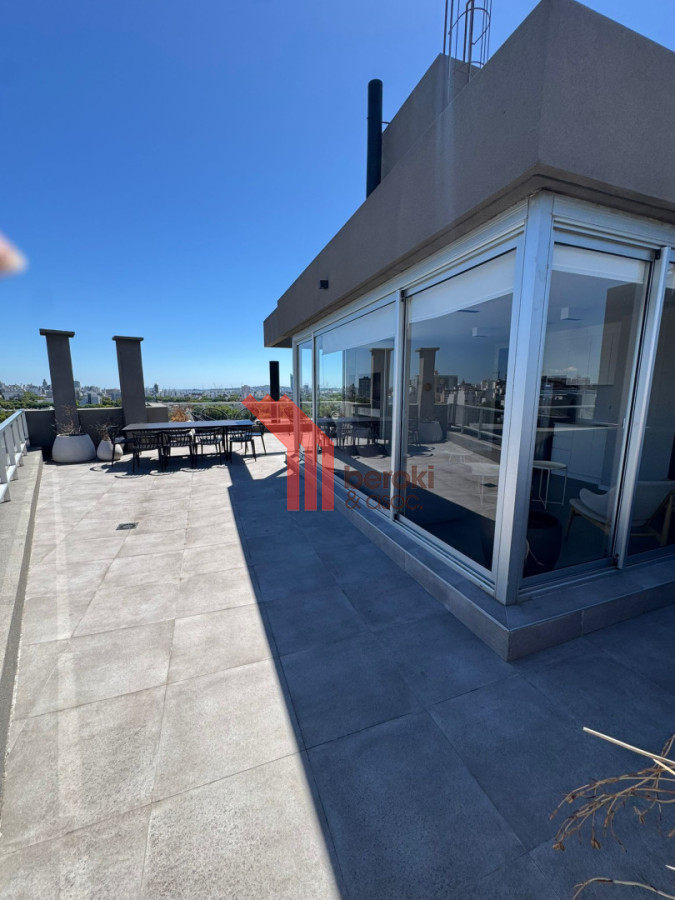 Apartamento ID.144 - Alquiler 1 dormitorio, Patio, Garaje incluido. Tres cruces. 