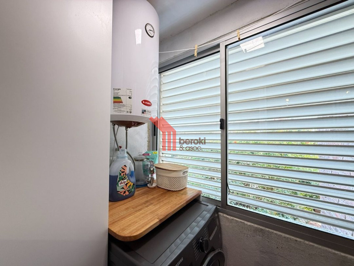 Apartamento ID.55 - Venta Parque Miramar apartamento 4 dormitorios + 2 baños+ cochera 