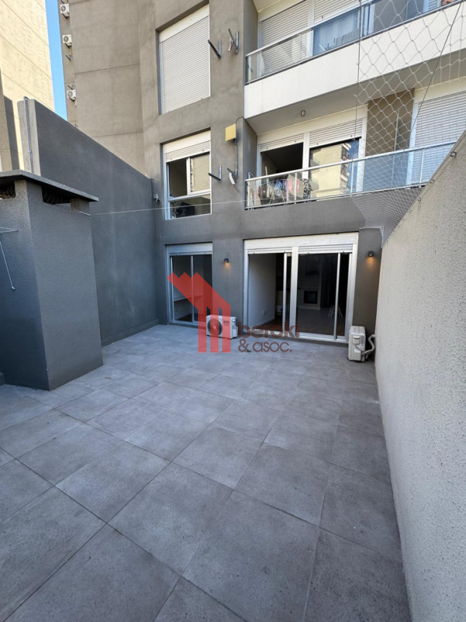 Apartamento ID.175 - Alquiler 1 dormitorio, Patio, Garaje . Tres cruces