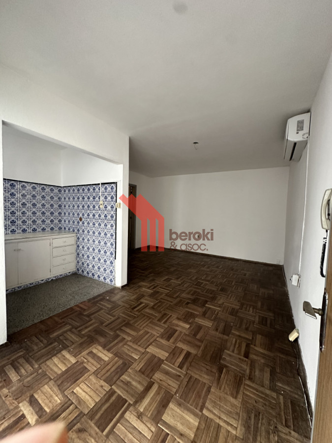 Apartamento ID.200 - Alquiler 1 dormitorio, terraza. Centro Sur.