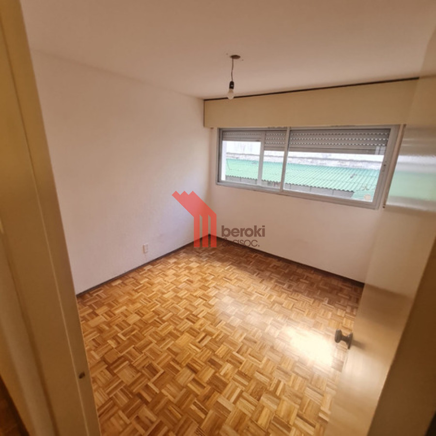 Apartamento ID.3 - Apartamento En Alquiler 3 Dormitorios 2 Baños En Pocitos