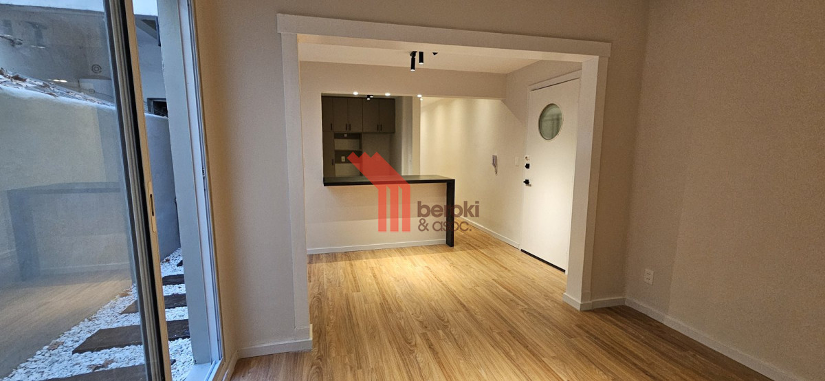 Apartamento ID.220 - Venta Apartamento 1 Dormitorio Parque Rodó Reciclado con Patio Montevideo