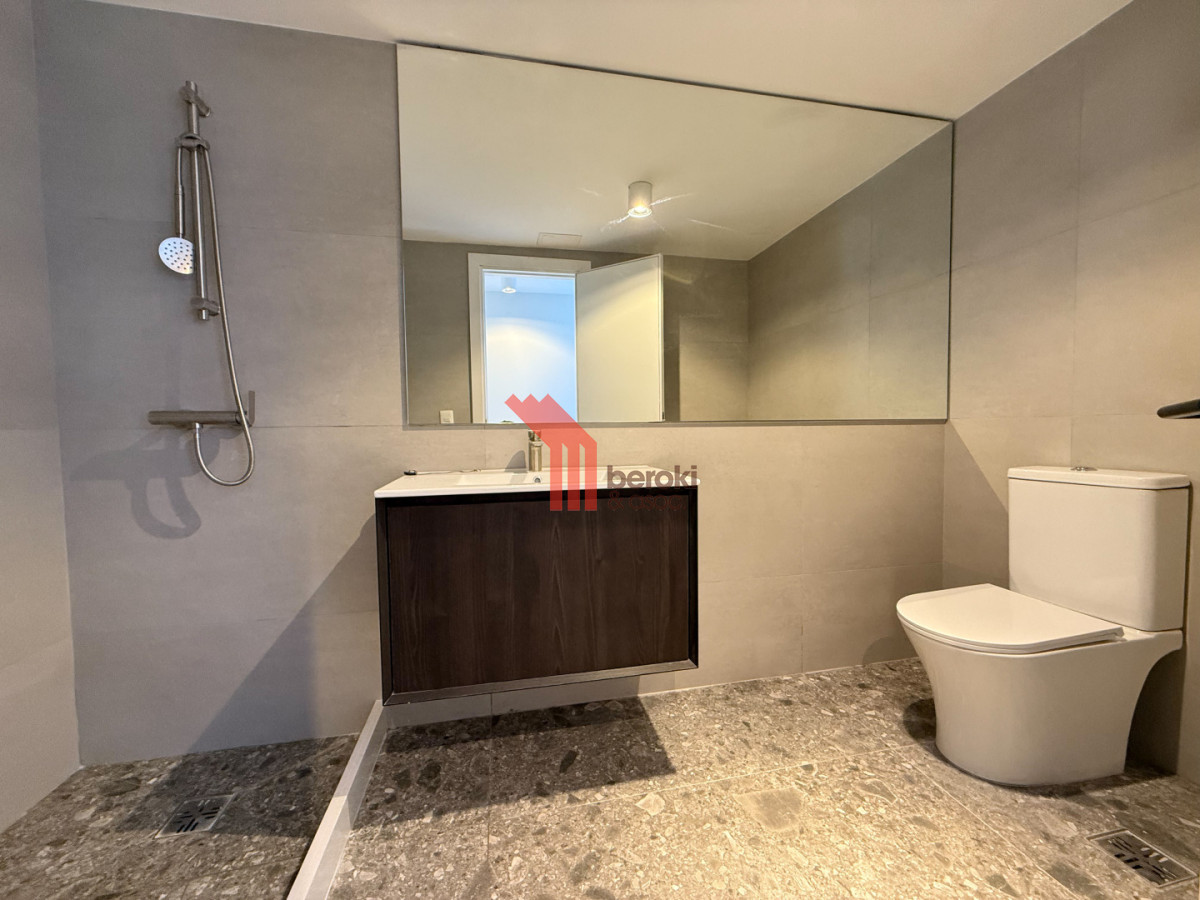 Apartamento ID.99 - VENTA APARTAMENTO 2D, BARRA DE CARRASCO PISO 1! 