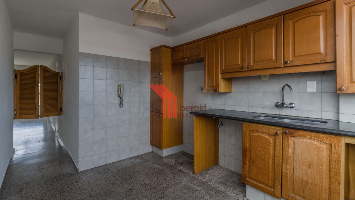 Apartamento ID.84 - ALQUILER APARTAMENTO MALVÍN 3 DORMITORIOS Y GARAJE