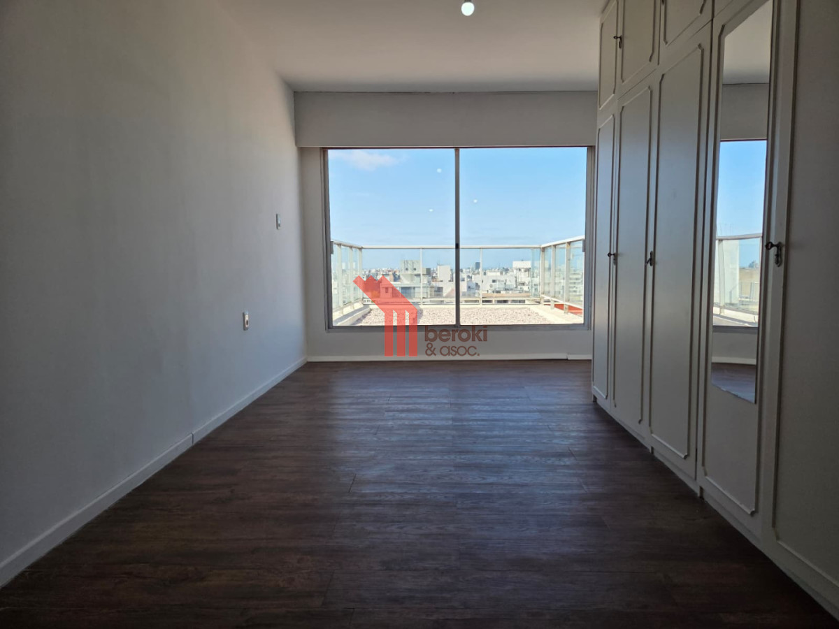 Apartamento ID.2 - Alquiler Monoambiente Con Gran Balcón Piso Alto Cordón 