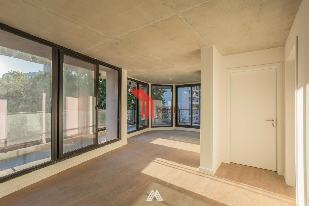 Apartamento ID.157 - VENTA APTO 1 DORM CORDON SUR PARRILLERO Y GARAJE CON BOX