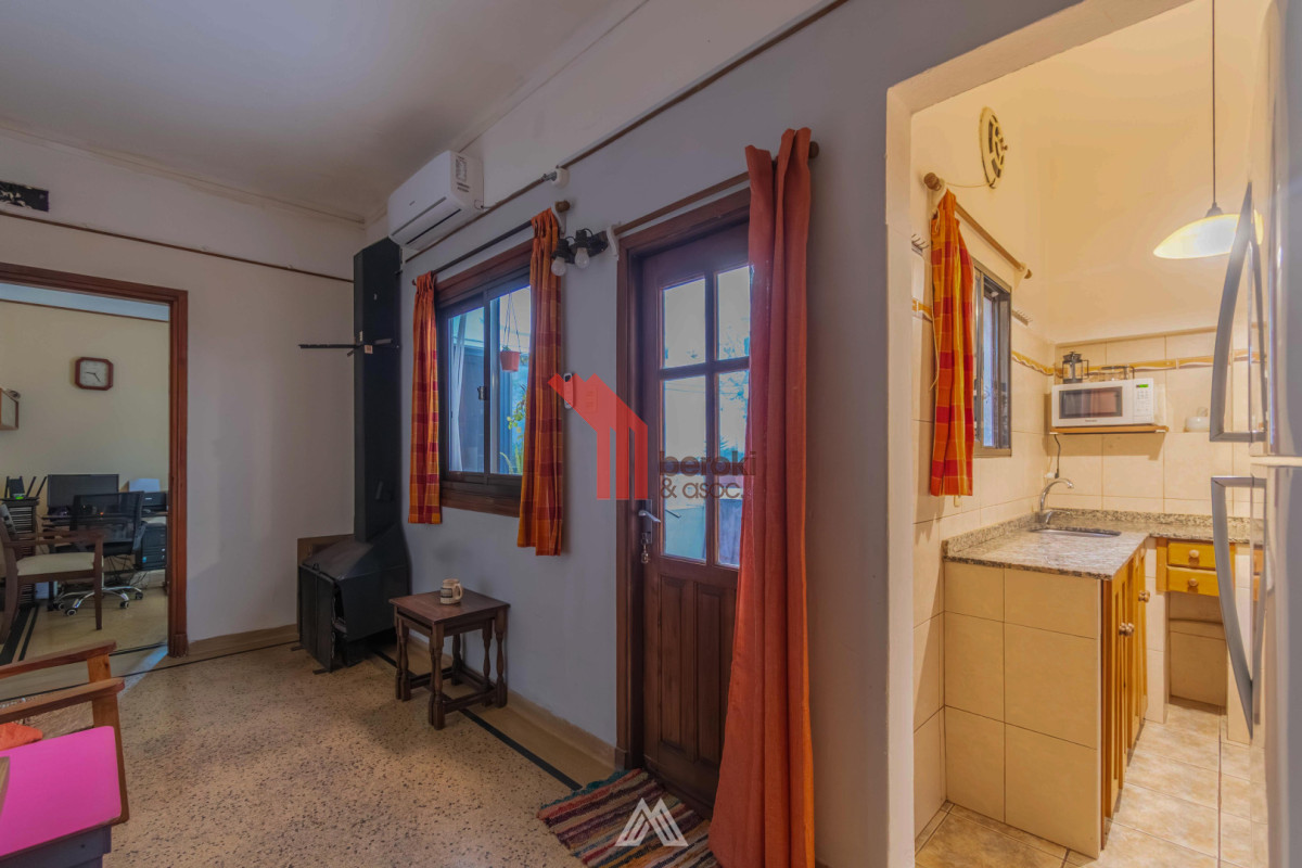 Apartamento ID.219 - Venta apartamento 3 dormitorios en Cordón balcón, patio, parrillero y azotea