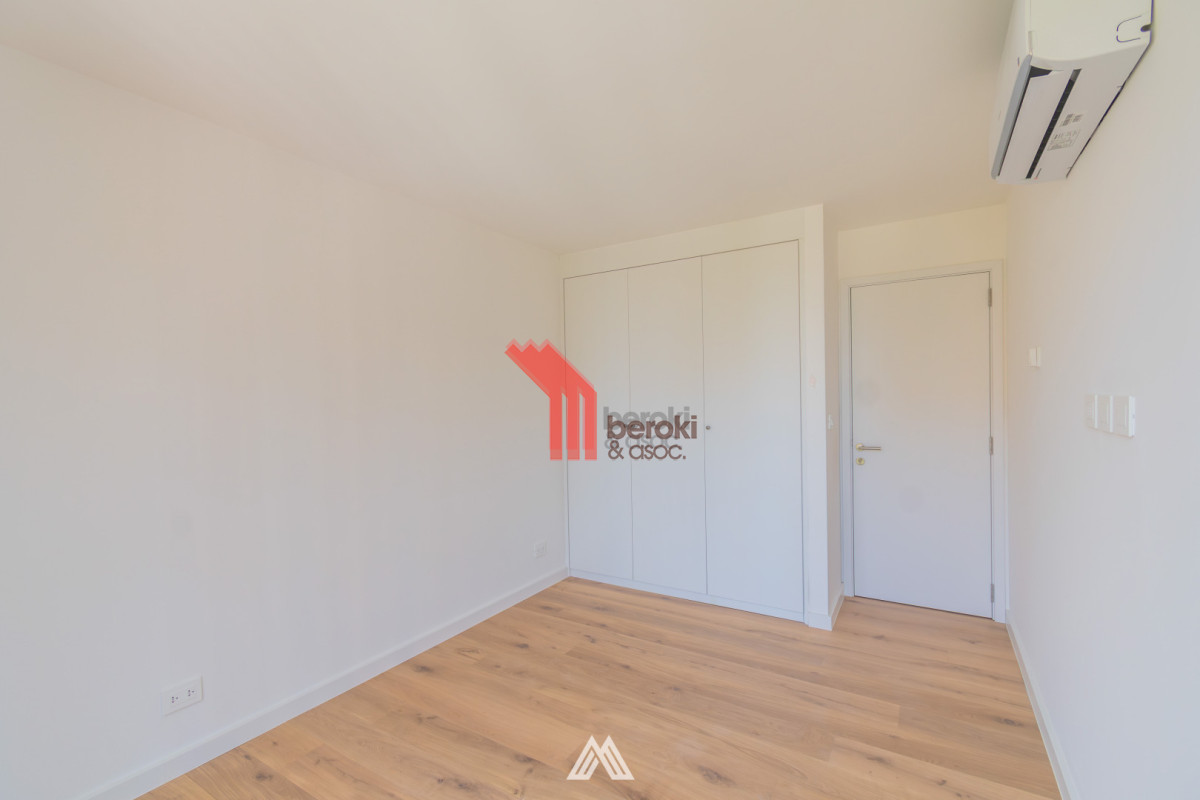 Apartamento ID.147 - 2 dormitorios con vista al jardín en Carrasco