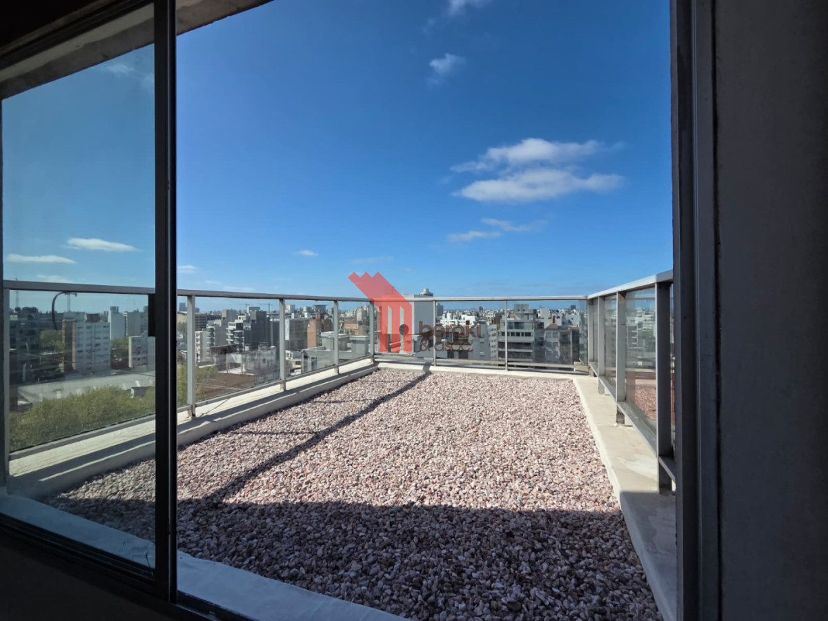 Apartamento ID.2 - Alquiler Monoambiente Con Gran Balcón Piso Alto Cordón 