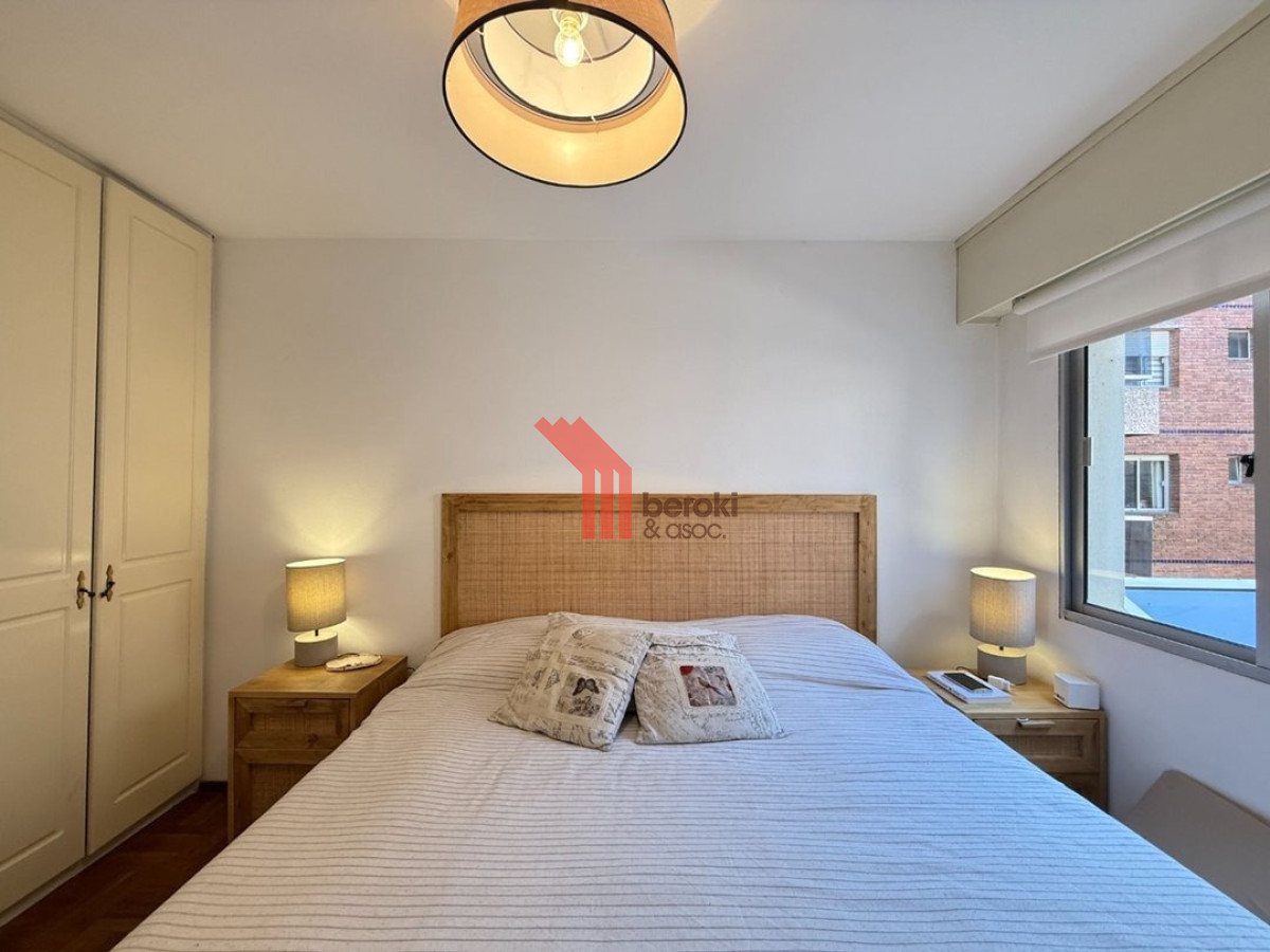 Apartamento ID.55 - Venta Parque Miramar apartamento 4 dormitorios + 2 baños+ cochera 