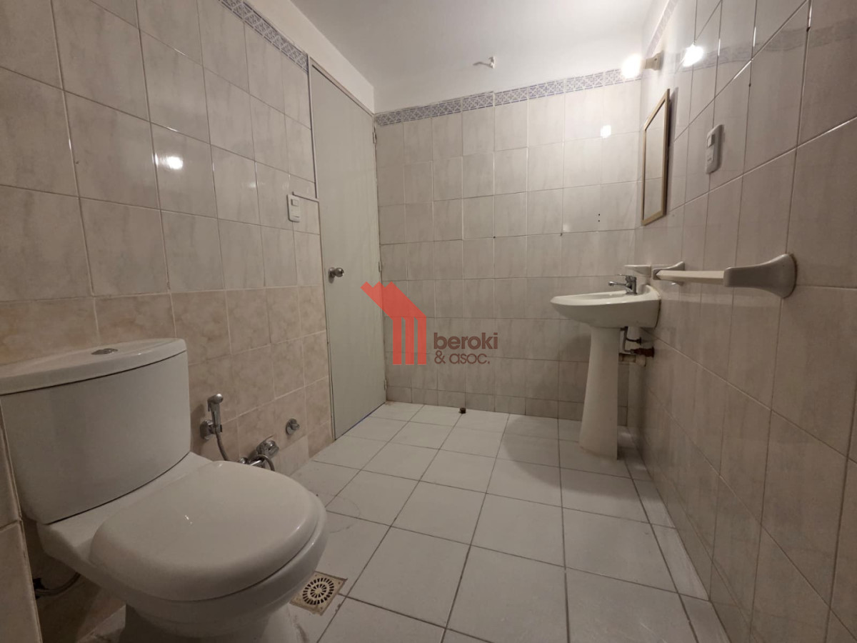 Apartamento ID.2 - Alquiler Monoambiente Con Gran Balcón Piso Alto Cordón 