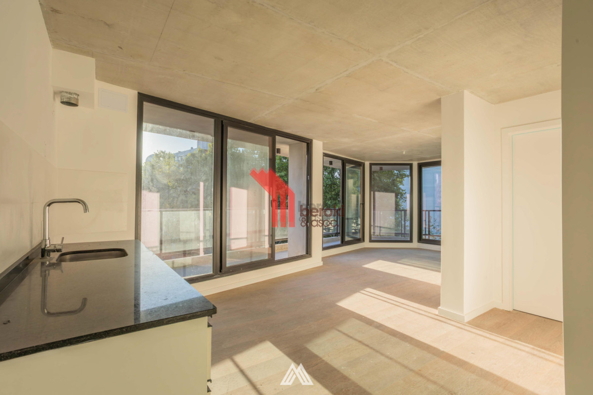 Apartamento ID.157 - VENTA APTO 1 DORM CORDON SUR PARRILLERO Y GARAJE CON BOX